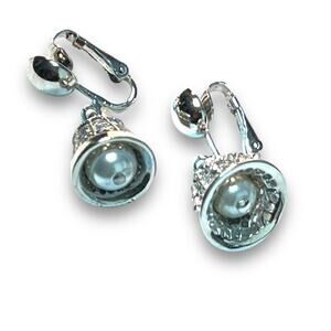 JUDY LEE VINTAGE 1950 MID CENTURY FAUX SILVER BELLS WITH PEARLS CLIP ON EARRINGS